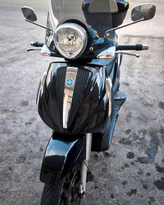 Beverly 300 tourer