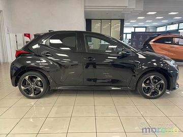 Toyota Yaris 1.5h 130 Lounge