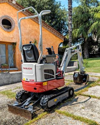 Miniescavatore Takeuchi