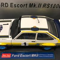 Ford Escort Mk II ELABORATA 1:18 Sun Star (570)