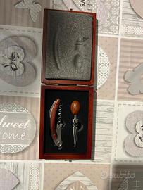 Cavatappi e tappo bottiglia