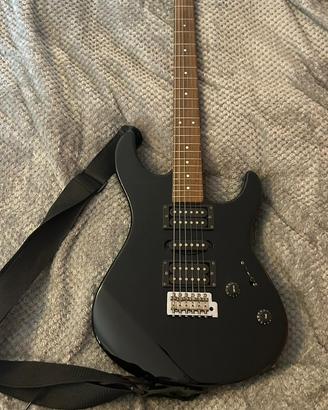 Chitarra yamaha +amplificatore