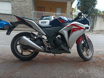 Honda CBR 250 - 2013