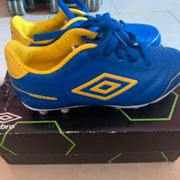 Scarpe da calcio umbro nuove  , da bambino