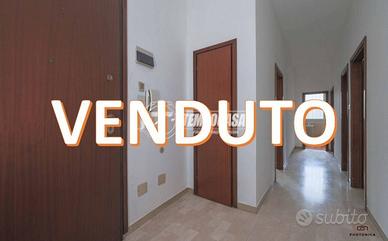 4 LOCALI PRIMO PIANO VIA DELLA BARCA! ESEGUITI LAV