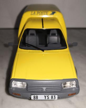 1/24 DIECAST MODEL CITROËN C15 D LA POSTE (1989)