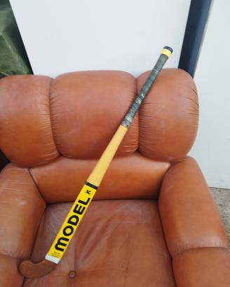 mazza da hockey su prato
