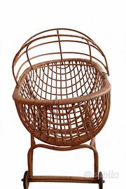 Culla Vintage in Vimini con Ruote 