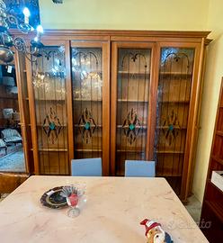 libreria con ante scorrevoli