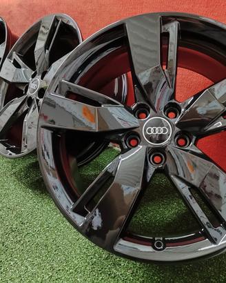 Cerchi Audi Q5 A3 A4 A6 Q3 8Jx19 ET39 5x112 66.5