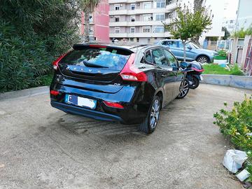 Volvo V40 d2 kinetic