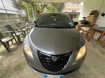 Lancia Ypsilon Ypsilon III 2011 1.2 8v Silver c/cl