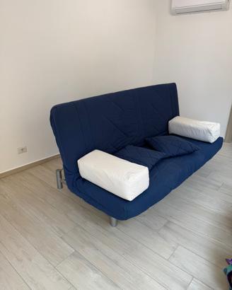 Divano letto due piazze con vano contenitore
