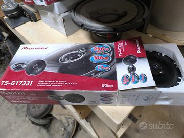 2 casse pioneer 3 vie  2 casse Kenwood 3 vie