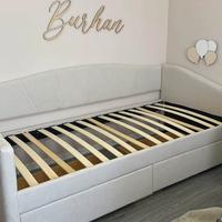 Letto singolo con cassetti