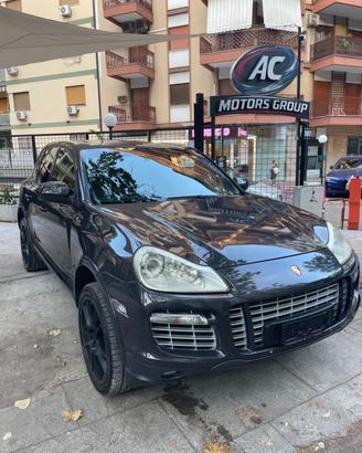 Porsche Cayenne 4.8 Turbo S