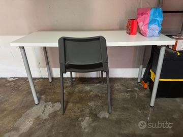Tavolo scrivania con sedia