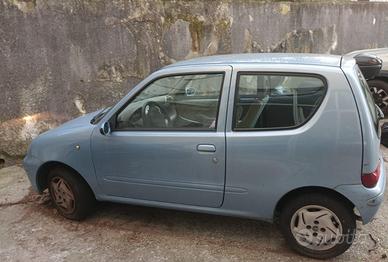 FIAT 600