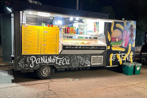 Camion paninoteca ambulante