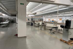 SESTO FIORENTINO Capannone di 1400 mq