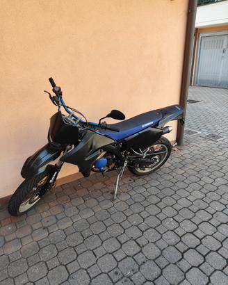 Yamaha DT 50 SM  SUPER MOTARD