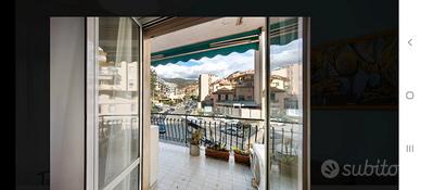 Trilocale a 200 metri da centro e mare