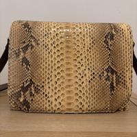 Borsa in Pitone