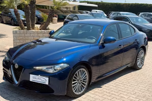 Alfa Giulia 2.2 160 CV AT8 Super Manuale Blu Monte