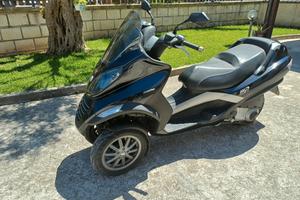 piaggio mp3 250 