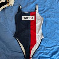 Costume Tommy Hilfiger