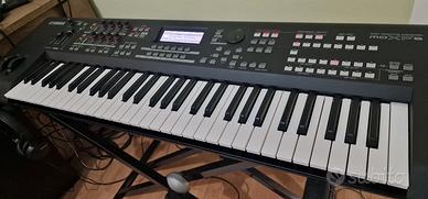 Moxf 6 pari al nuovo