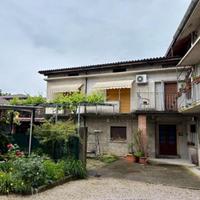 CASA PLURICAMERE: già divisa e perfetta per due...