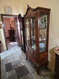 vetrinetta più cassettiera con specchi o antica