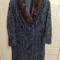Cappotto vintage in astrakan con collo in visone