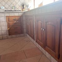 Cucina muratura in legno massello