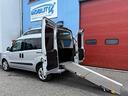 opel-combo-1-6-allestimento-auto-per-disabili