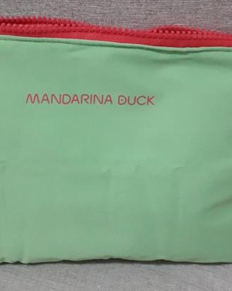 Pochette Mandarina Duck