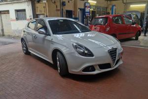 Alfa Romeo Giulietta 1750 TBi Quadrifoglio Verde