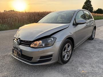 Volkswagen Golf Business 1.6 TDI 5p. Highline Blue
