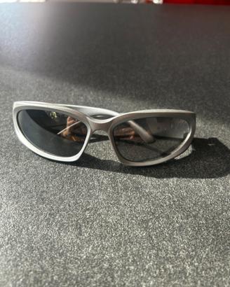 Occhiali da sole stile Y2K