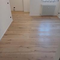Parquet maxilistone con nodi a Genova