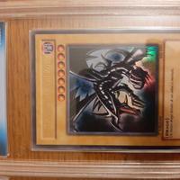 drago nero occhi rossi 