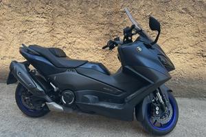 Yamaha tmax 560
