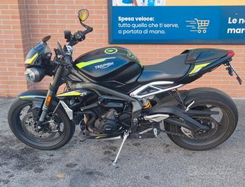  Triumph street triple RS 