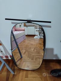 Specchio ovale con luce nuovo 