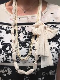 Collana doppia con pietre rivestite in tulle beige