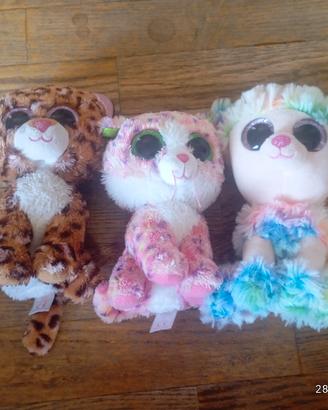 Tre pupazzi animali da collezione 
