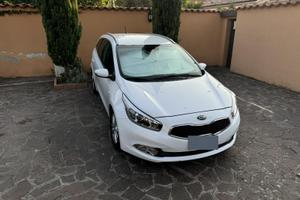 Kia Ceed SW 1.6 CRDi Cool – 2015