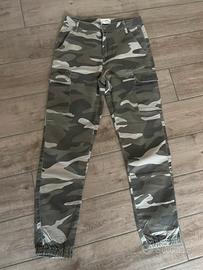 pantaloni cargo militari