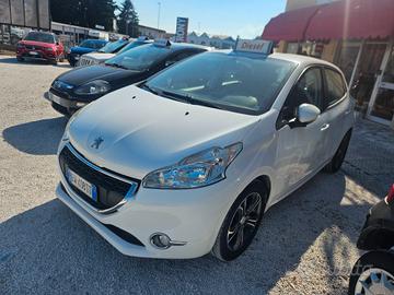 Peugeot 208 1.4 HDi 68 CV 5 porte Active
